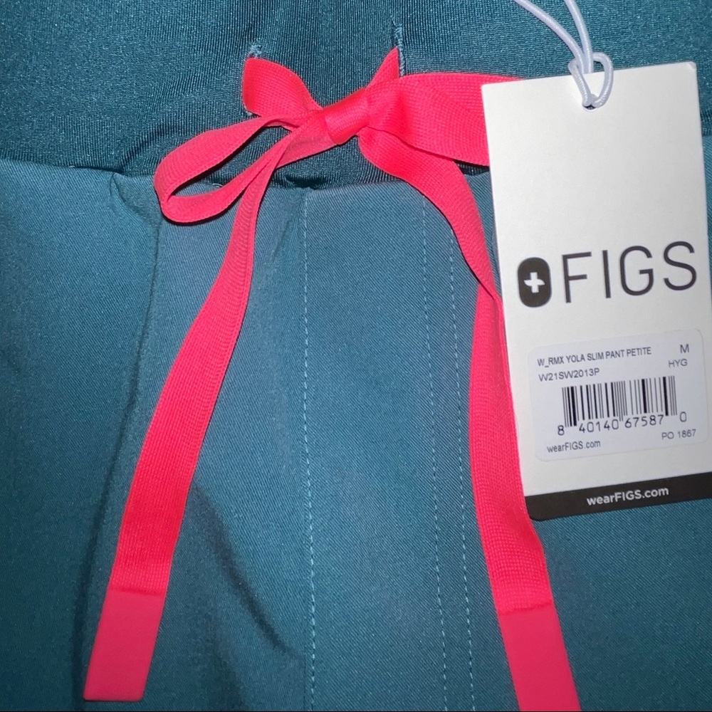 NWT Figs Hydrogreen Set